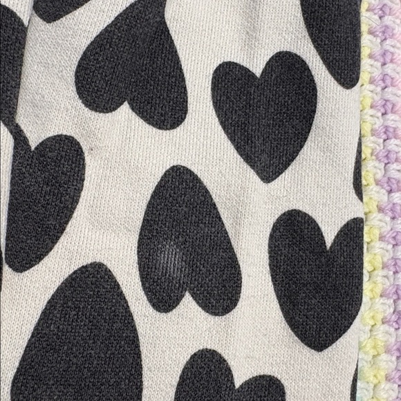 Cat & Jack White & Black Girls Heart Print Sweater Kids Pullover Size M (7/8 ) ! - Picture 8 of 8